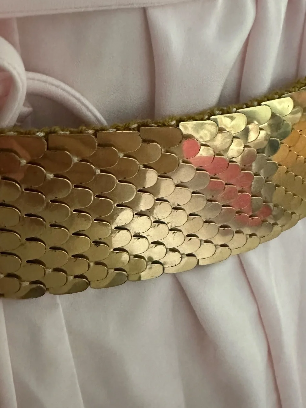 Vintage Boho Medallion Stretch Belt Gold color Metal - Size Small To M‎